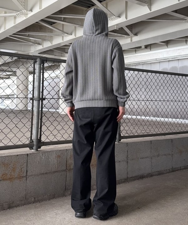 しゅうとさんの「BEAMS WOMEN｜メッシュ ジップアップ フーディ【リラックスフィット】」を使ったコーディネート