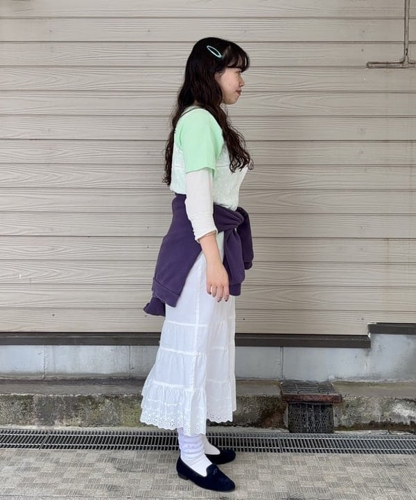 チナツさんの「BEAMS WOMEN｜カットワーク キャミワンピース」を使ったコーディネート