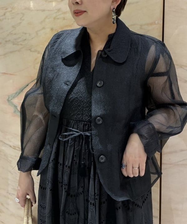 塚越 有紀さんの「BEAMS WOMEN｜ne Quittez pas / ボイル ドット ワンピース」を使ったコーディネート