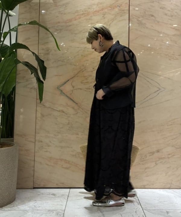 塚越 有紀さんの「BEAMS WOMEN｜ne Quittez pas / ボイル ドット ワンピース」を使ったコーディネート