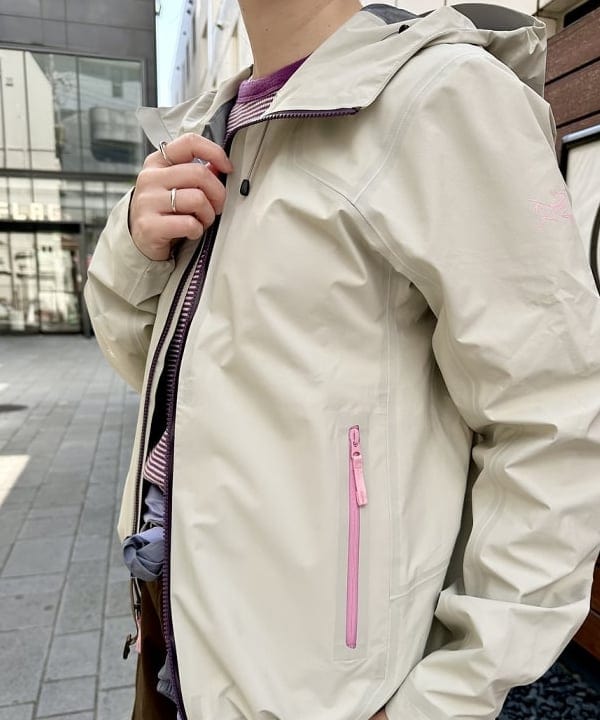 イシイ サオリさんの「BEAMS WOMEN｜【別注】Healthknit / ワッフル ボーダー Tシャツ」を使ったコーディネート