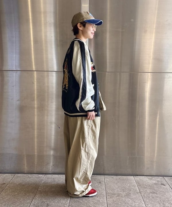 みりさんの「【別注】テーラー東洋 / 50th 50％ スカ Tシャツ」を使ったコーディネート