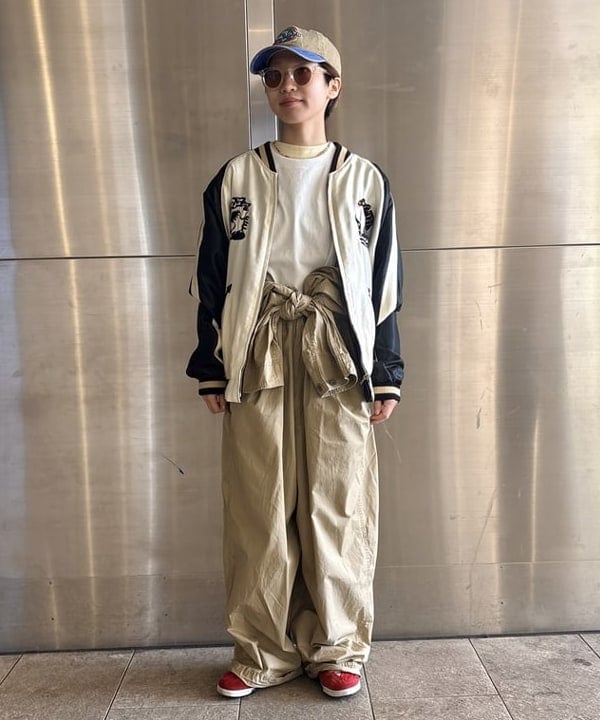 みりさんの「【別注】テーラー東洋 / 50th 50％ スカ Tシャツ」を使ったコーディネート