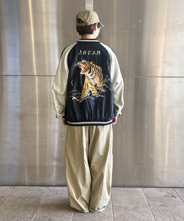 みりさんの「【別注】テーラー東洋 / 50th 50％ スカ Tシャツ」を使ったコーディネート