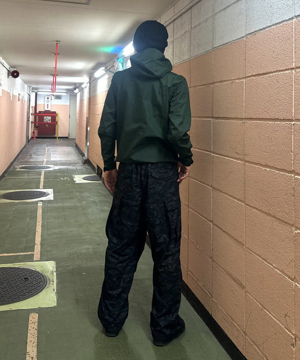 三宅 雄平さんの「BEAMS WOMEN｜patagonia / Torrentshell 3L Jacket」を使ったコーディネート