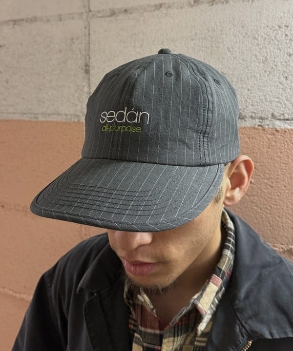 山本 泰紀さんの「BEAMS WOMEN｜【別注】BIRKENSTOCK / BOSTON &ldquo;BONE PATTERN&rdquo; Smooth BLACK」を使ったコーディネート