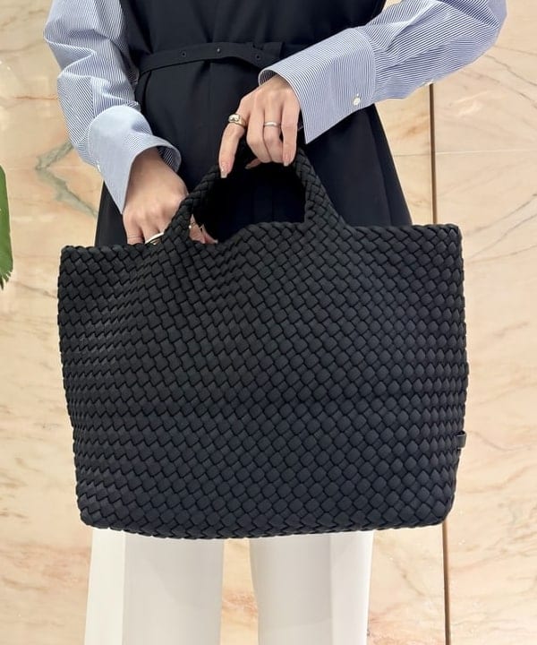 AONO SHIKAMAさんの「BEAMS WOMEN｜【別注】ATON / ウールトロピカル ノーカラー ジレ」を使ったコーディネート