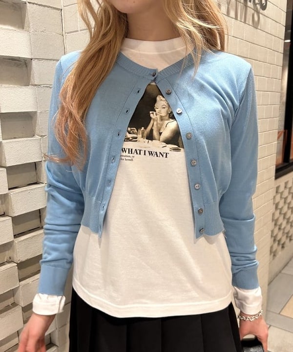 桃羽さんの「BEAMS WOMEN｜14ゲージ ショート丈 クルーネック カーディガン」を使ったコーディネート