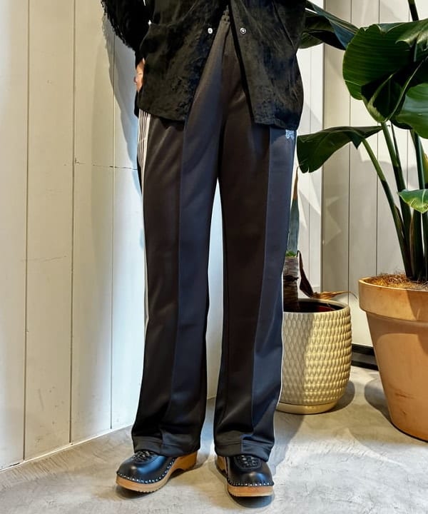 小原 もこさんの「BEAMS WOMEN｜リブ クルー 3/4」を使ったコーディネート