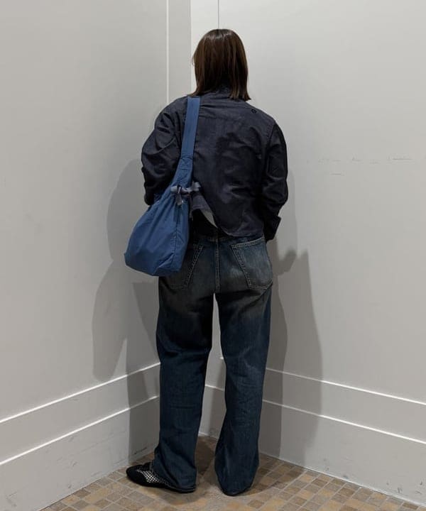 松本 佳菜子さんの「BEAMS WOMEN｜ACOC / Drawstring Bag」を使ったコーディネート