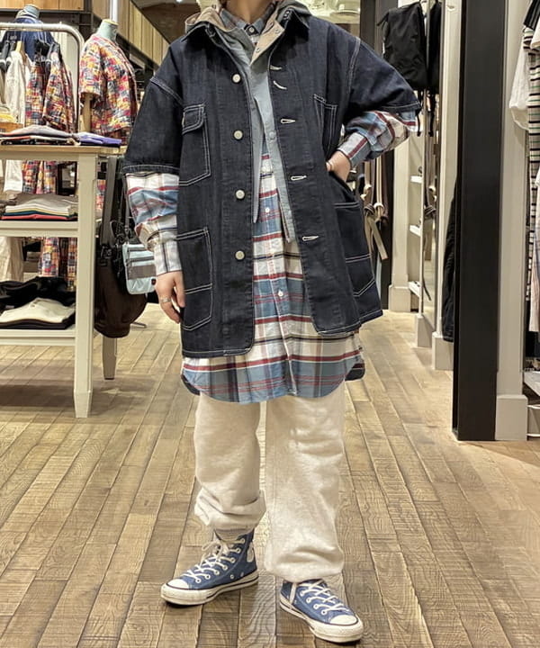 原口 愛さんの「BEAMS WOMEN｜デニム カバーオール ショートスリーブ」を使ったコーディネート