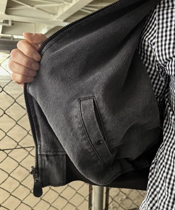 しゅうとさんの「BEAMS WOMEN｜リバーシブル フェード ボンバー ジャケット」を使ったコーディネート