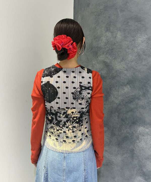 SAEさんの「BEAMS WOMEN｜LEVI&rsquo;S(R) / GODET KNEE LENGTH SKIRT」を使ったコーディネート