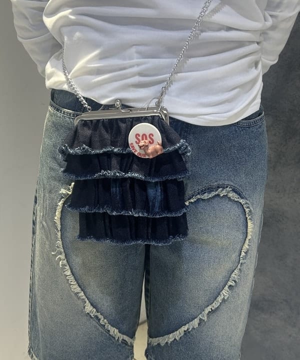 ハルカさんの「BEAMS WOMEN｜LEVI&rsquo;S(R) / LOOSE BOOT ジーンズ ライトインディゴ」を使ったコーディネート