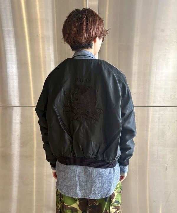 みりさんの「【別注】テーラー東洋 / 50th 50％ スカジャン」を使ったコーディネート