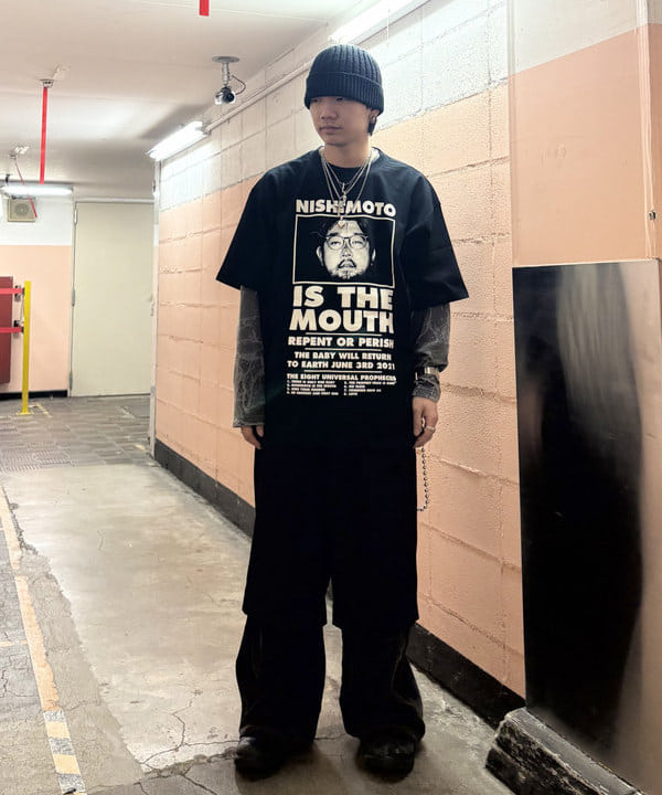 岡安 優馬さんの「BEAMS WOMEN｜【ワイドストレートフィット】ショート スラックス」を使ったコーディネート