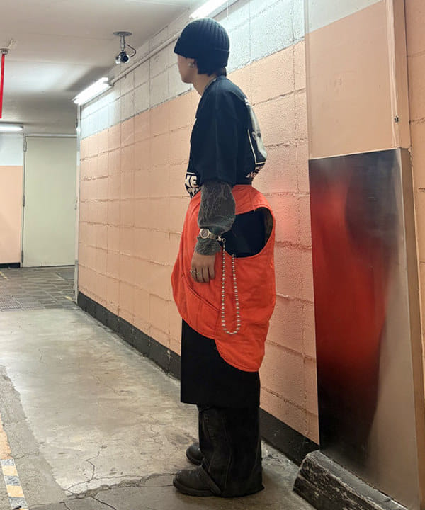 岡安 優馬さんの「BEAMS WOMEN｜【ワイドストレートフィット】ショート スラックス」を使ったコーディネート