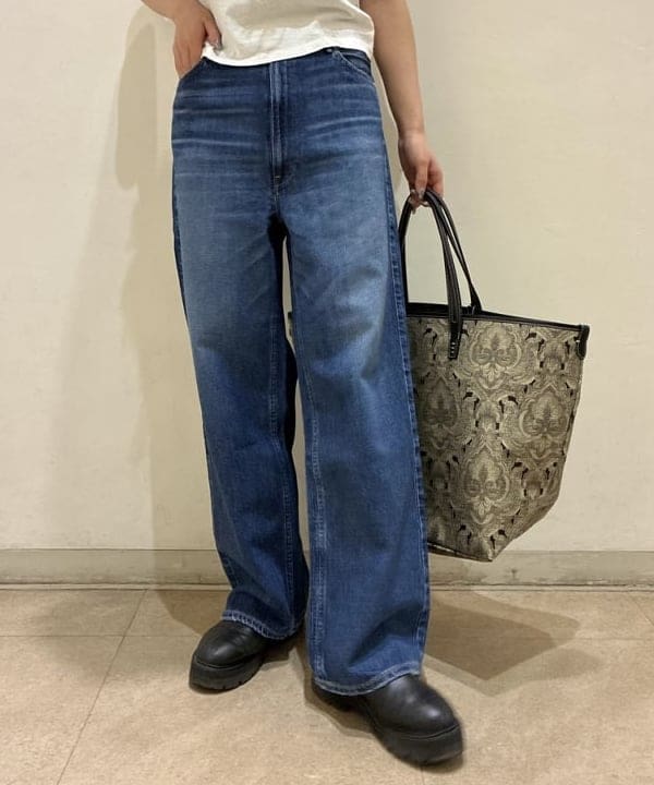 CHIHIROさんの「BEAMS WOMEN｜ドライカルゼ ベルテッド ジャケット」を使ったコーディネート