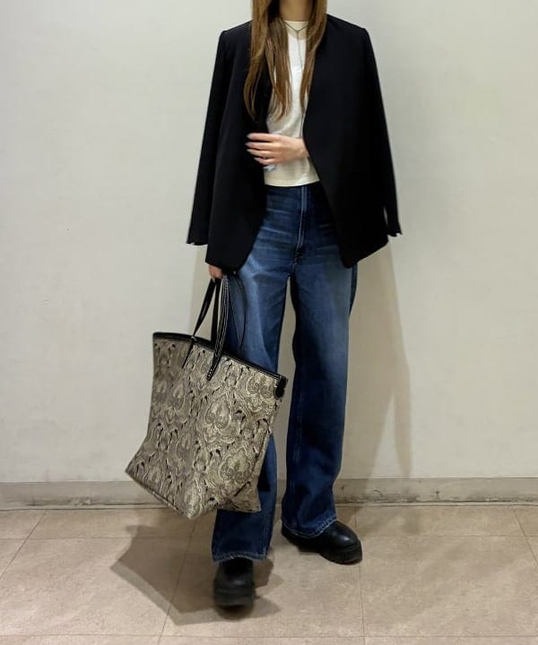 CHIHIROさんの「BEAMS WOMEN｜ドライカルゼ ベルテッド ジャケット」を使ったコーディネート