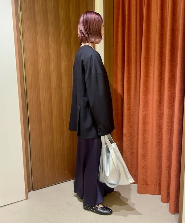 早川 萌子さんの「BEAMS WOMEN｜ショルダー オープン ロングスリーブ Tシャツ」を使ったコーディネート