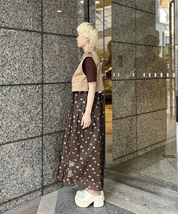 あさひさんの「BEAMS WOMEN｜ジップ ヨーク ベスト」を使ったコーディネート