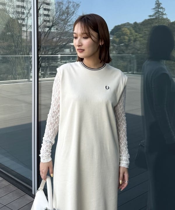 松本 佳菜子さんの「BEAMS WOMEN｜コットン シルク スカーフ」を使ったコーディネート