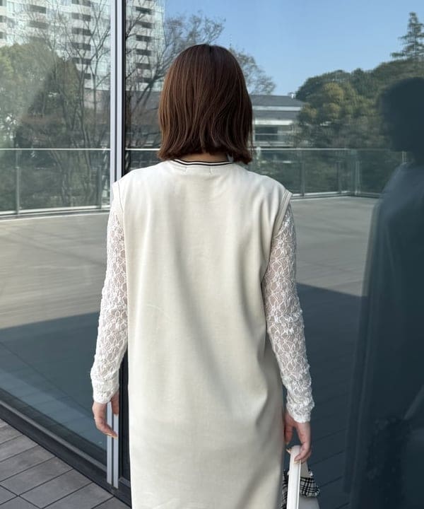 松本 佳菜子さんの「BEAMS WOMEN｜コットン シルク スカーフ」を使ったコーディネート