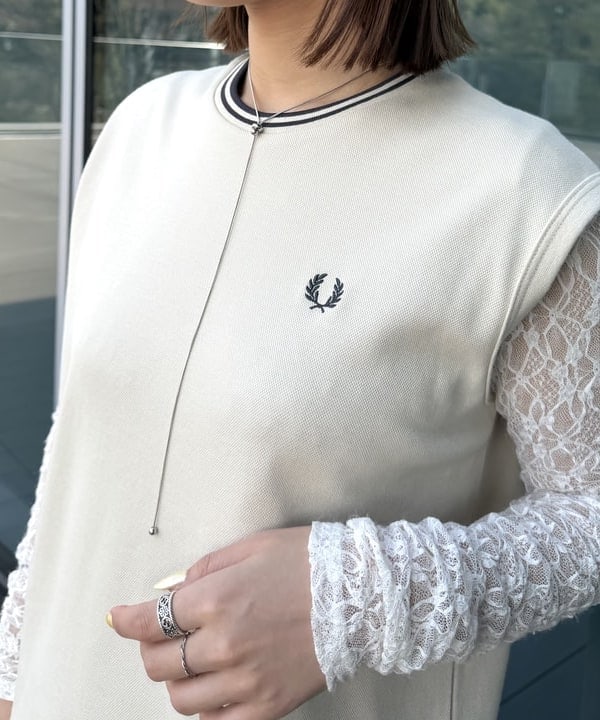 松本 佳菜子さんの「BEAMS WOMEN｜コットン シルク スカーフ」を使ったコーディネート