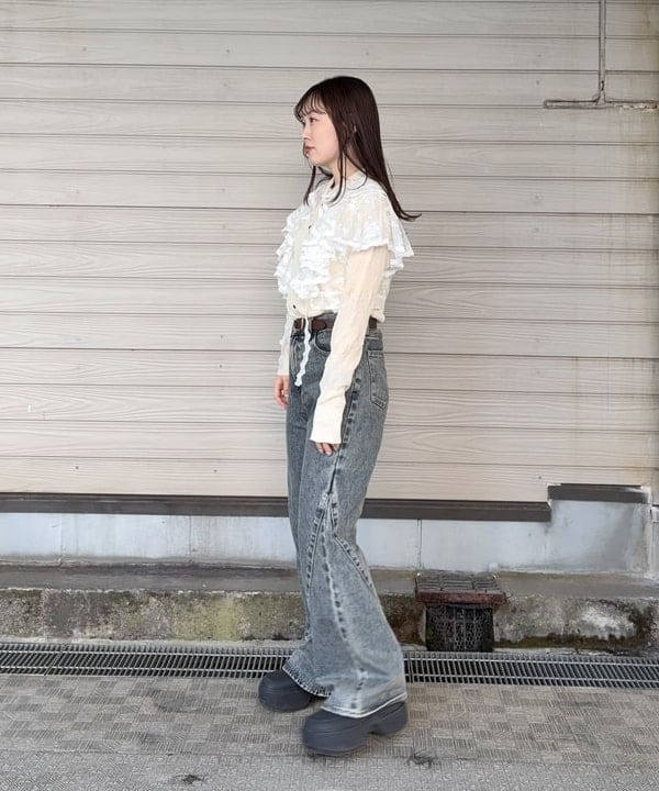 カタヤマ アヤさんの「BEAMS WOMEN｜シアー リブ ニット ポロ カーディガン」を使ったコーディネート