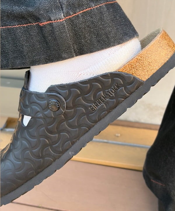 大野 滉太さんの「BEAMS WOMEN｜【別注】BIRKENSTOCK / BOSTON &ldquo;BONE PATTERN&rdquo; Smooth BLACK」を使ったコーディネート
