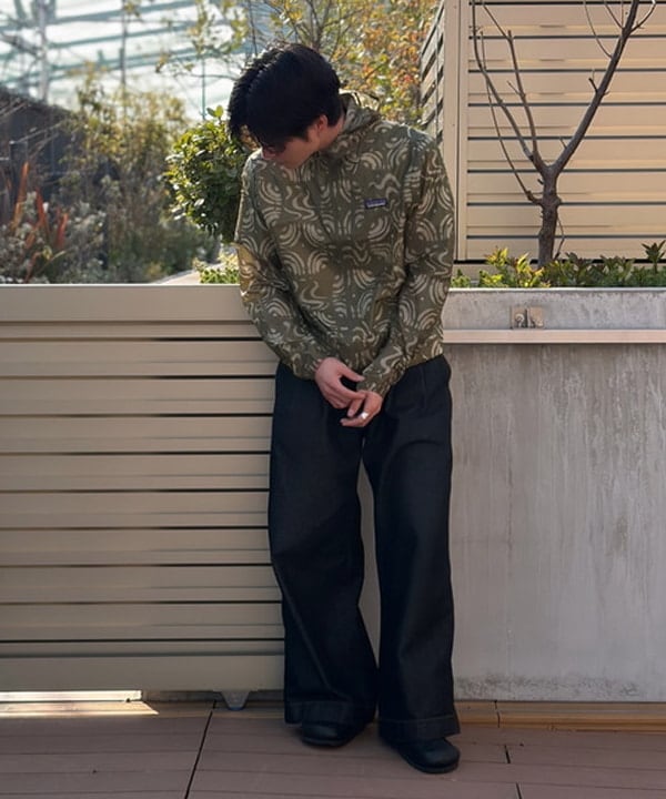 大野 滉太さんの「BEAMS WOMEN｜【別注】BIRKENSTOCK / BOSTON &ldquo;BONE PATTERN&rdquo; Smooth BLACK」を使ったコーディネート