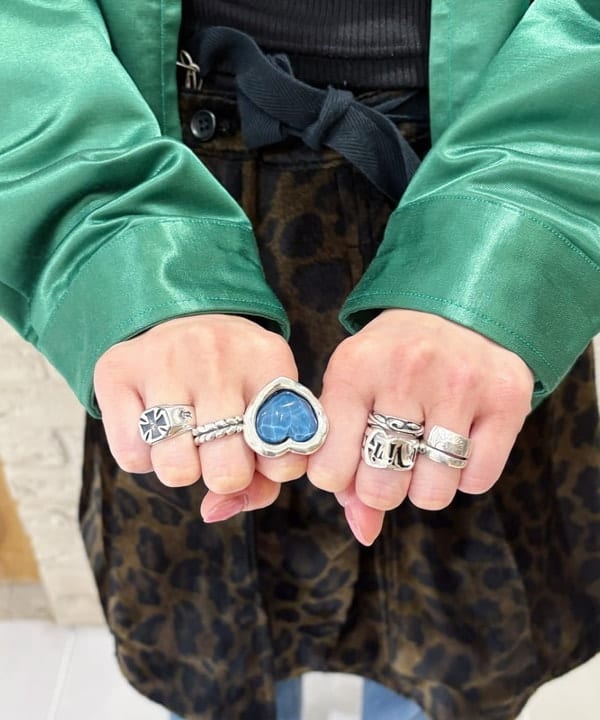 りかちょび/岸本梨佳さんの「BEAMS WOMEN｜【別注】ENGINEERED GARMENTS / ラップ スカート」を使ったコーディネート