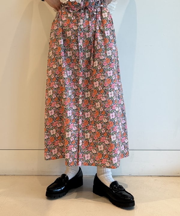 清水 彩乃さんの「BEAMS WOMEN｜チェック ダブル ジャケット」を使ったコーディネート