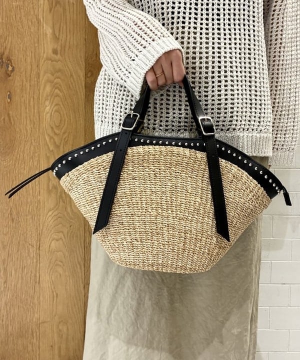 ヒライさんの「BEAMS WOMEN｜VIOLAd&rsquo;ORO / アバカ スタッズ トートバッグ」を使ったコーディネート