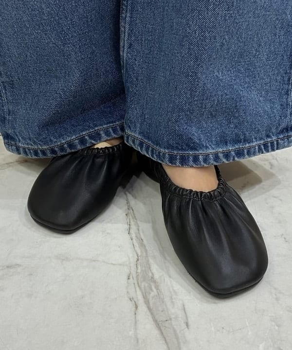 茂野 真楓さんの「BEAMS WOMEN｜SLOANE / 14ゲージ ワイドリブ カーディガン」を使ったコーディネート