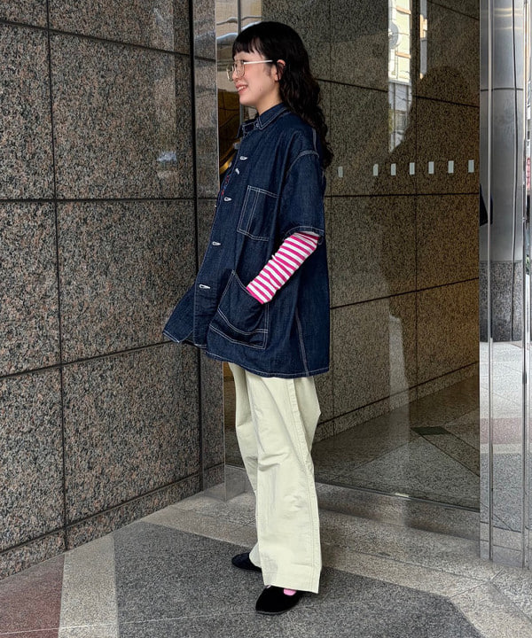 ばるたんさんの「BEAMS WOMEN｜【別注】TORI-TO / 縦フリル Ｔシャツ」を使ったコーディネート