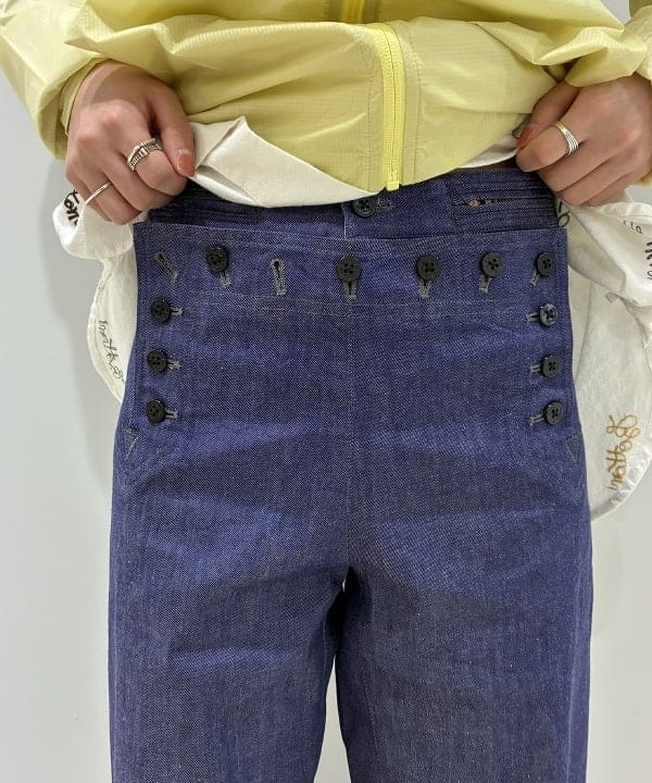 にしだてさんの「BEAMS WOMEN｜エンブロ ワーク シャツ」を使ったコーディネート