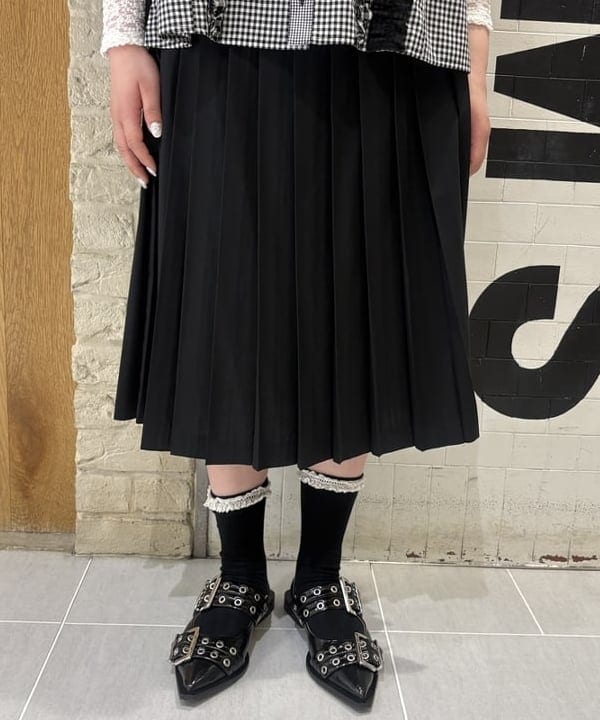 大石彩可さんの「BEAMS WOMEN｜ジャカード レース クルーネック Tシャツ」を使ったコーディネート