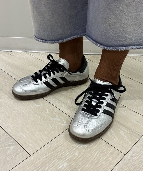 にしだてさんの「BEAMS WOMEN｜adidas / Samba OG」を使ったコーディネート