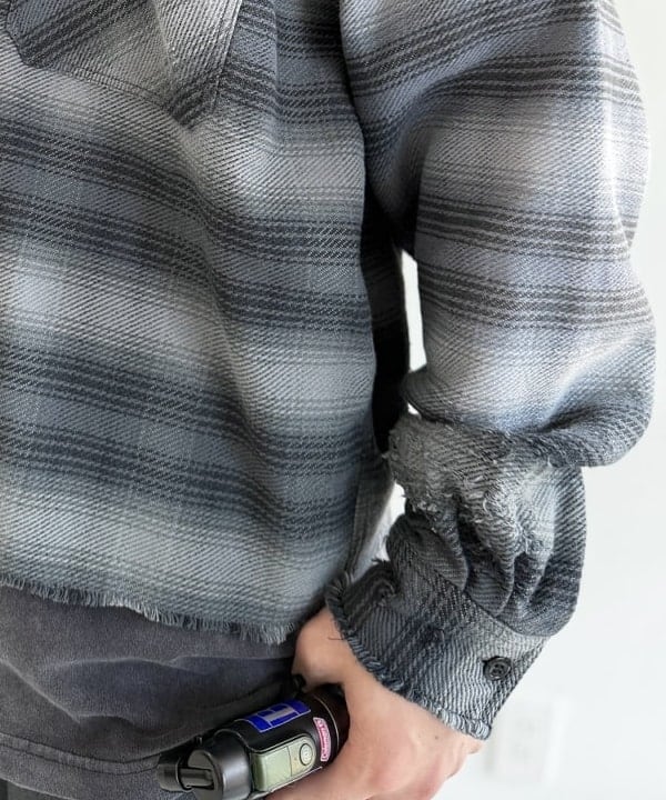 BAKU(東江 漠)さんの「BEAMS WOMEN｜【ワイドストレートフィット】ショート スラックス」を使ったコーディネート