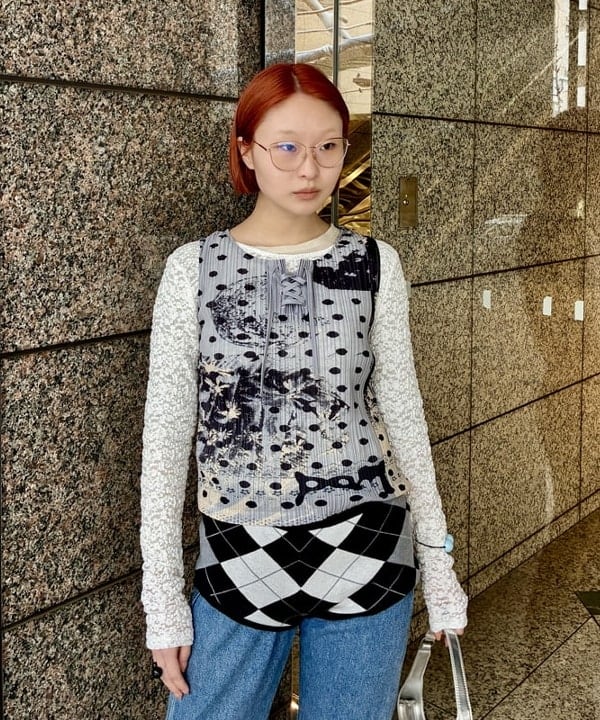 水野 萌香さんの「BEAMS WOMEN｜ジャカード レース クルーネック Tシャツ」を使ったコーディネート