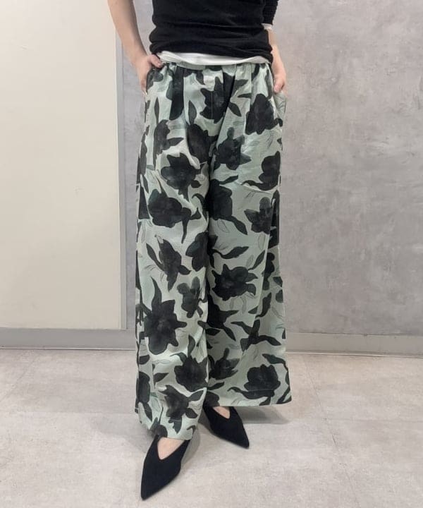 坂本 涼花さんの「BEAMS WOMEN｜【別注】TONY BIANCO / CLICHE シューズ」を使ったコーディネート