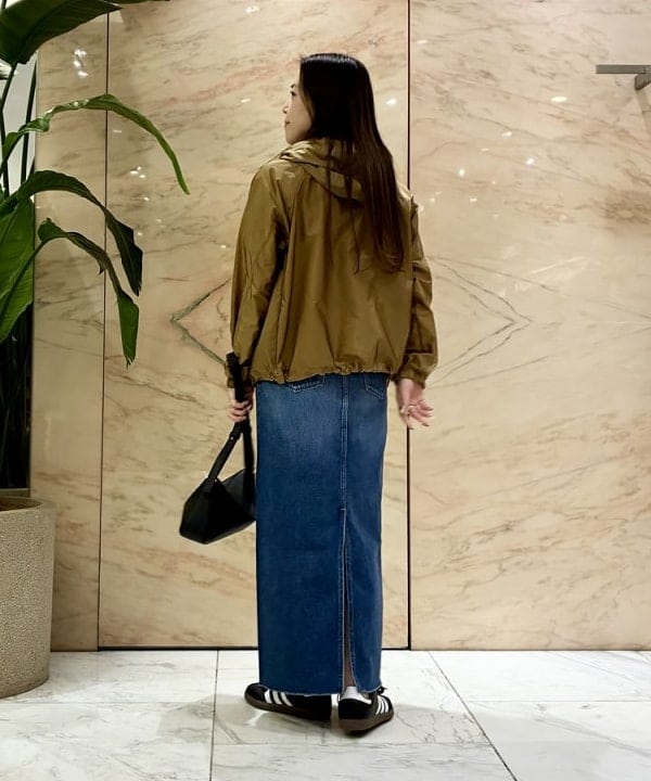 関 桂子さんの「BEAMS WOMEN｜MAISON CORNICHON / クラシック ショートスリーブ Tシャツ」を使ったコーディネート