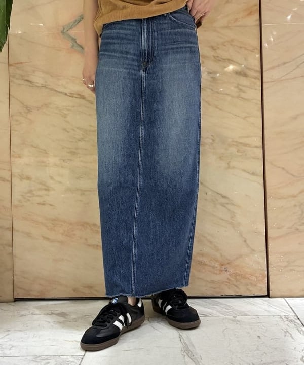 関 桂子さんの「BEAMS WOMEN｜MAISON CORNICHON / クラシック ショートスリーブ Tシャツ」を使ったコーディネート