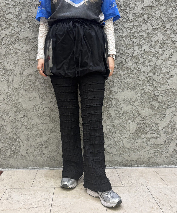 マツモト アカネさんの「BEAMS WOMEN｜JW PEI / Harlee shoulder bag SILVER」を使ったコーディネート