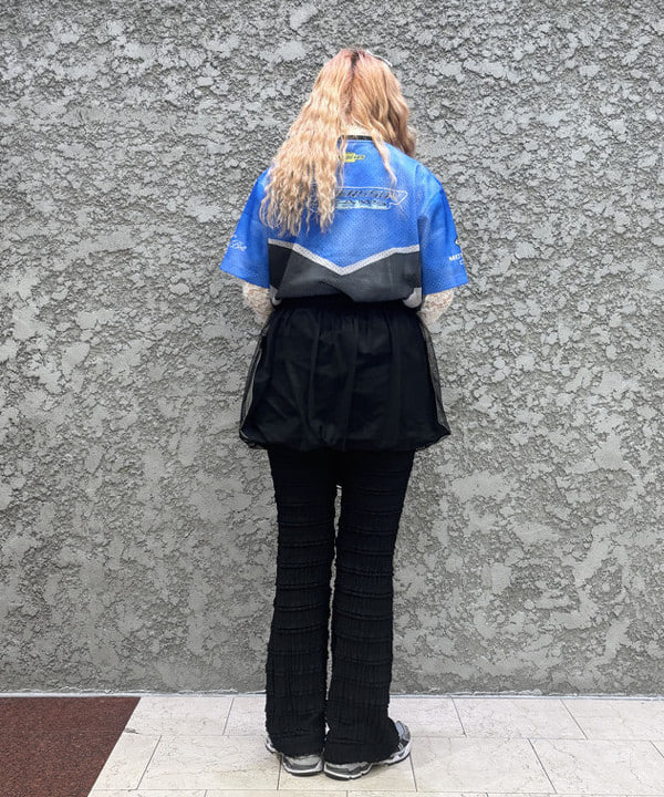マツモト アカネさんの「BEAMS WOMEN｜JW PEI / Harlee shoulder bag SILVER」を使ったコーディネート