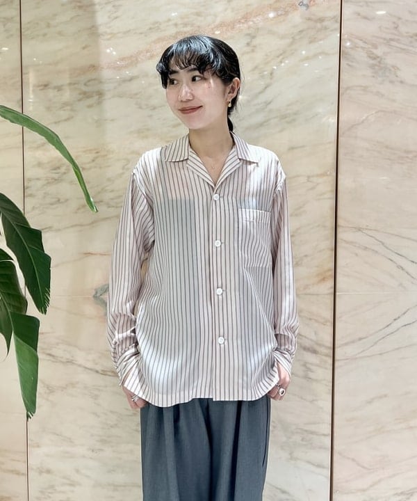 中丸　栞さんの「BEAMS WOMEN｜ポプリン 2タックパンツ」を使ったコーディネート