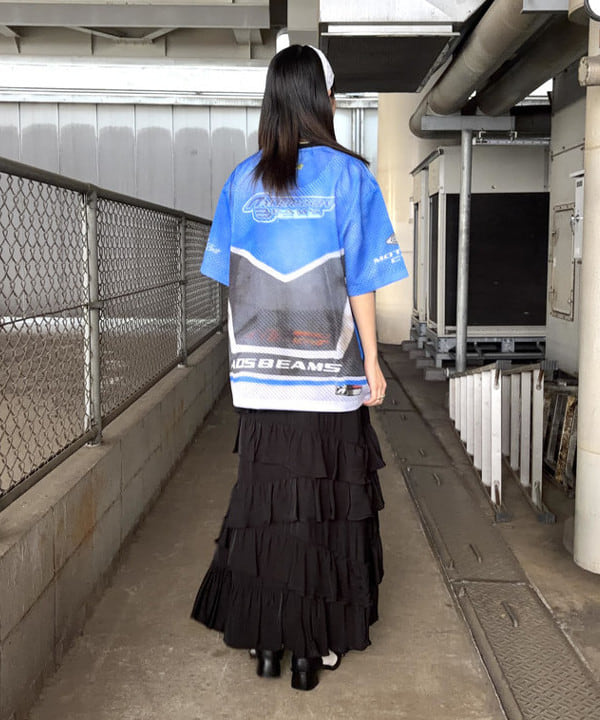 むりょさんの「BEAMS WOMEN｜アシンメトリー フリル ティアード スカート」を使ったコーディネート