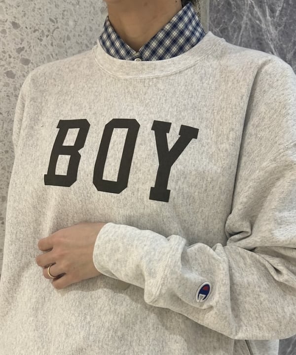 MATSUMOTO AMIさんの「BEAMS WOMEN｜【別注】Champion / リバースウィーブ(R) パンツ」を使ったコーディネート