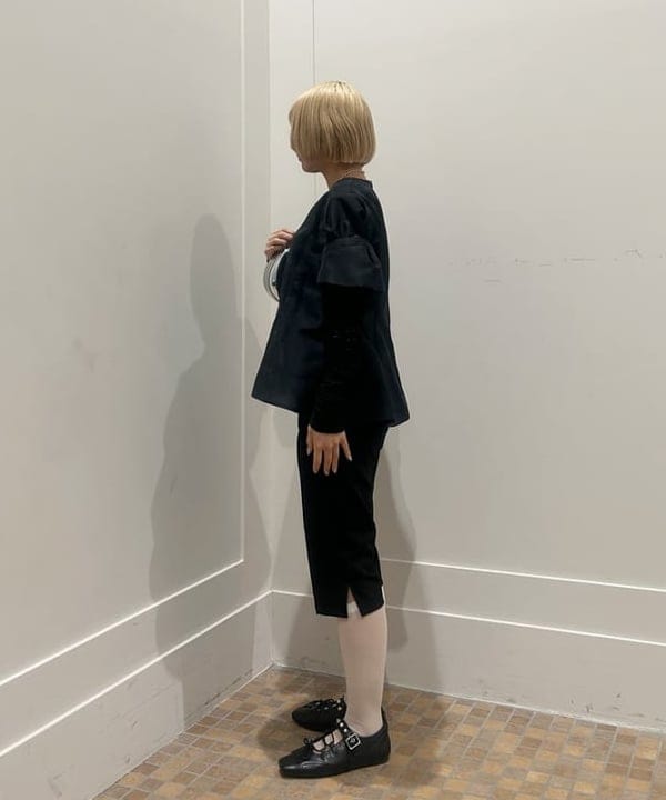 佐藤 亜美さんの「BEAMS WOMEN｜ジャカード レース クルーネック Tシャツ」を使ったコーディネート